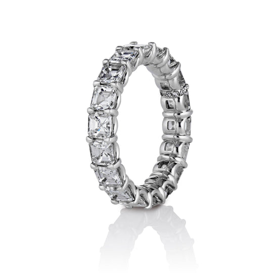 Presley Asscher cut Diamonds Band in Platinum
